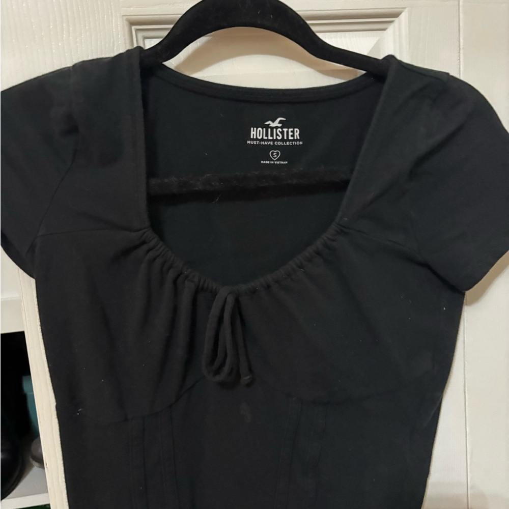 Hollister Black Ruched Cap Sleeve Blouse